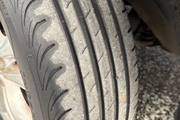 musta Nissan Qashqai+2 2012 kuva 32.