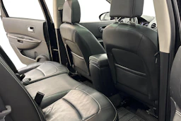 musta Nissan Qashqai+2 2012 kuva 9.