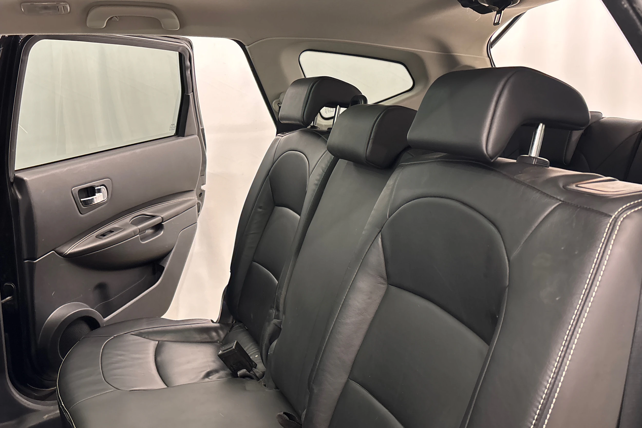 musta Nissan Qashqai+2 2012 kuva 10.