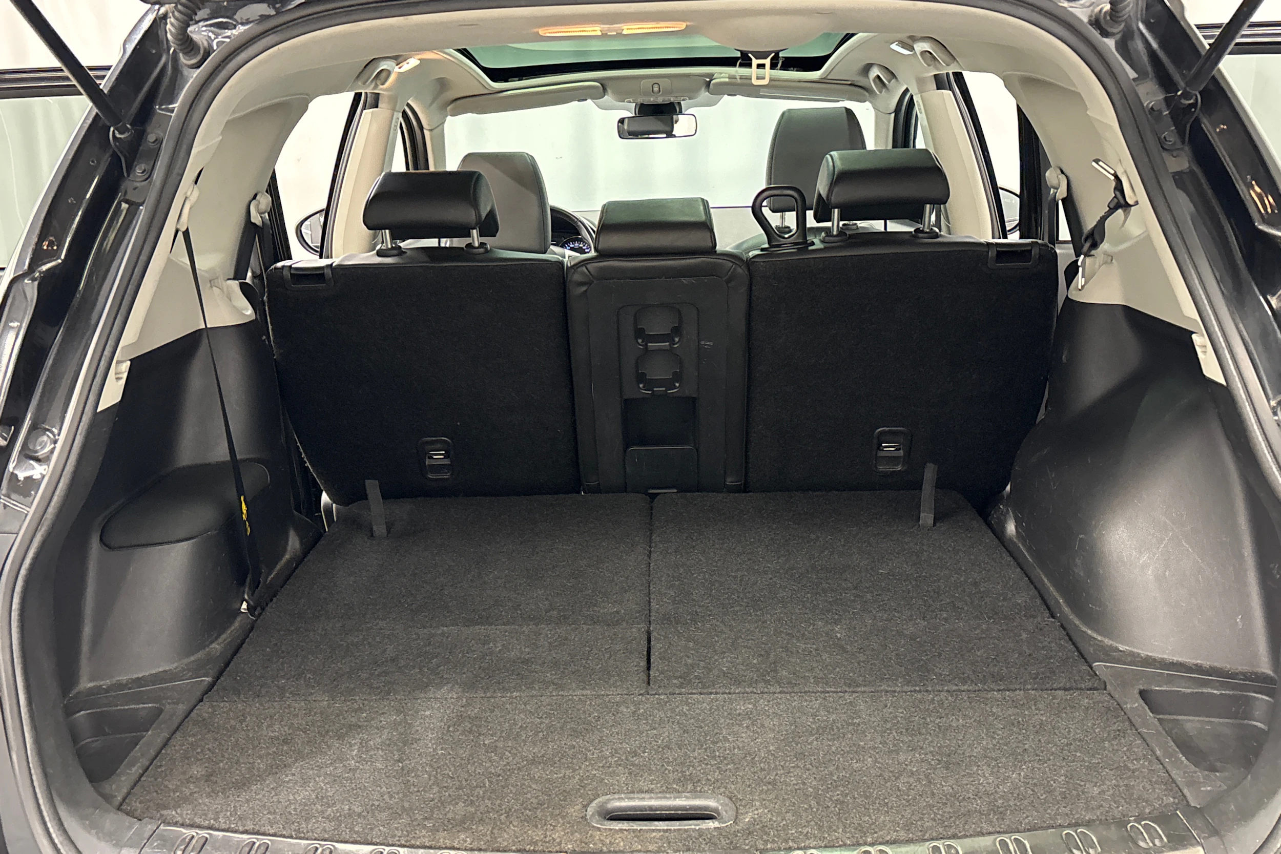 musta Nissan Qashqai+2 2012 kuva 12.