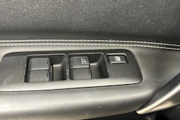 musta Nissan Qashqai+2 2012 kuva 26.