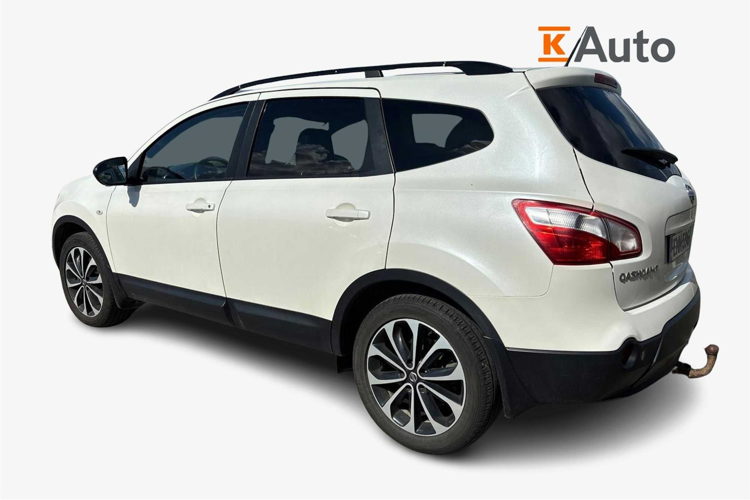 Valkoinen Nissan Qashqai+2 2013 kuva 2.