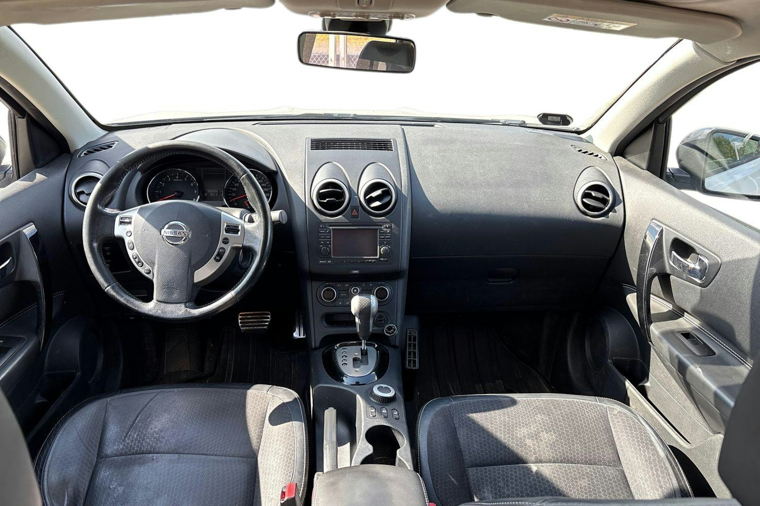 Valkoinen Nissan Qashqai+2 2013 kuva 7.