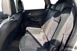 Valkoinen Nissan Qashqai+2 2013 kuva 8.