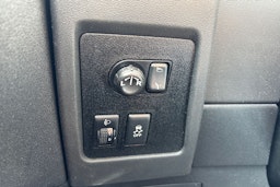 Valkoinen Nissan Qashqai+2 2013 kuva 14.