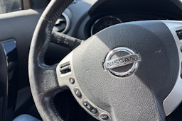 Valkoinen Nissan Qashqai+2 2013 kuva 15.