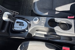 Valkoinen Nissan Qashqai+2 2013 kuva 19.