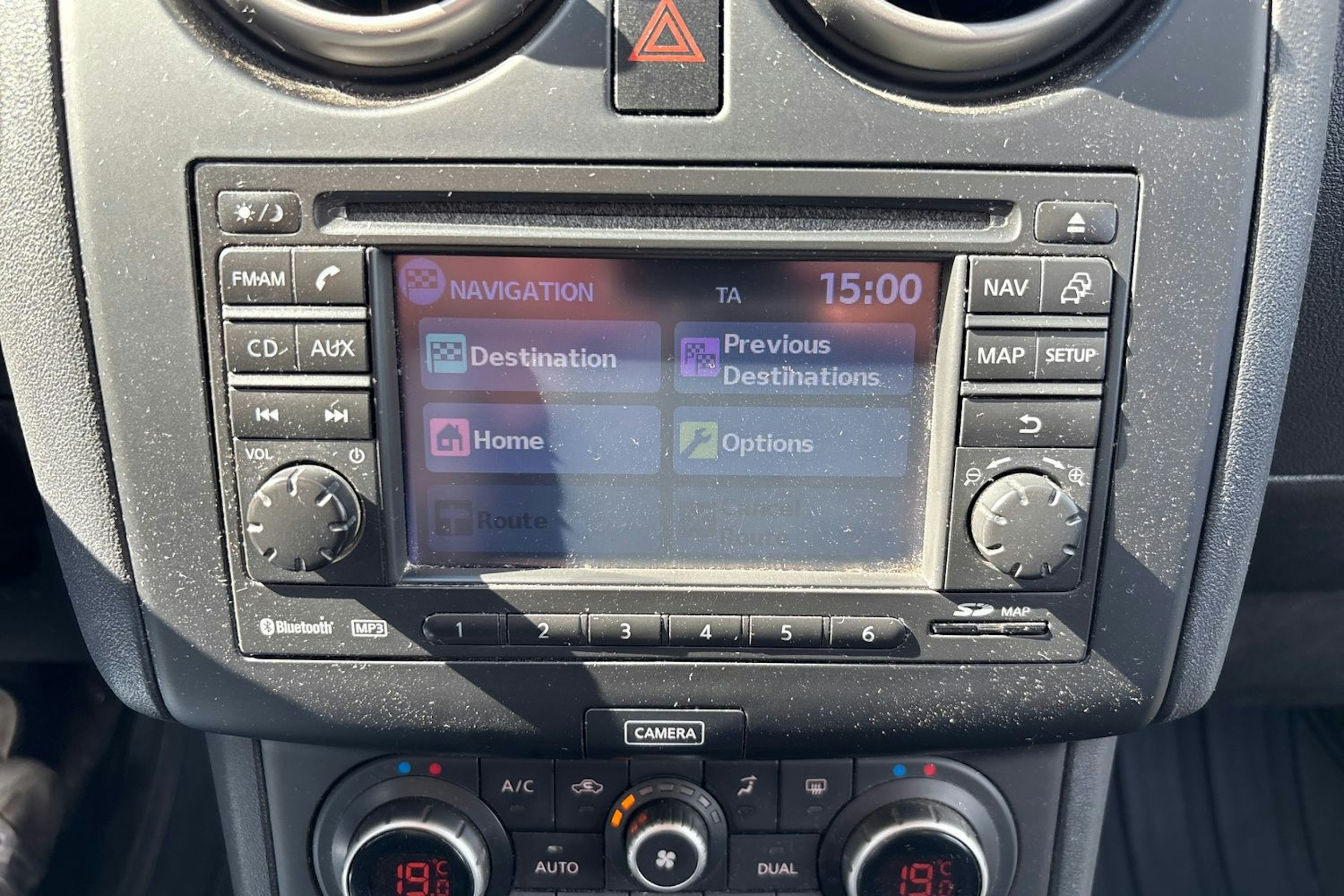 Valkoinen Nissan Qashqai+2 2013 kuva 21.