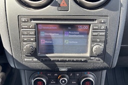 Valkoinen Nissan Qashqai+2 2013 kuva 21.