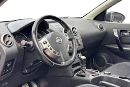 valkoinen Nissan Qashqai+2 2013 kuva 3.