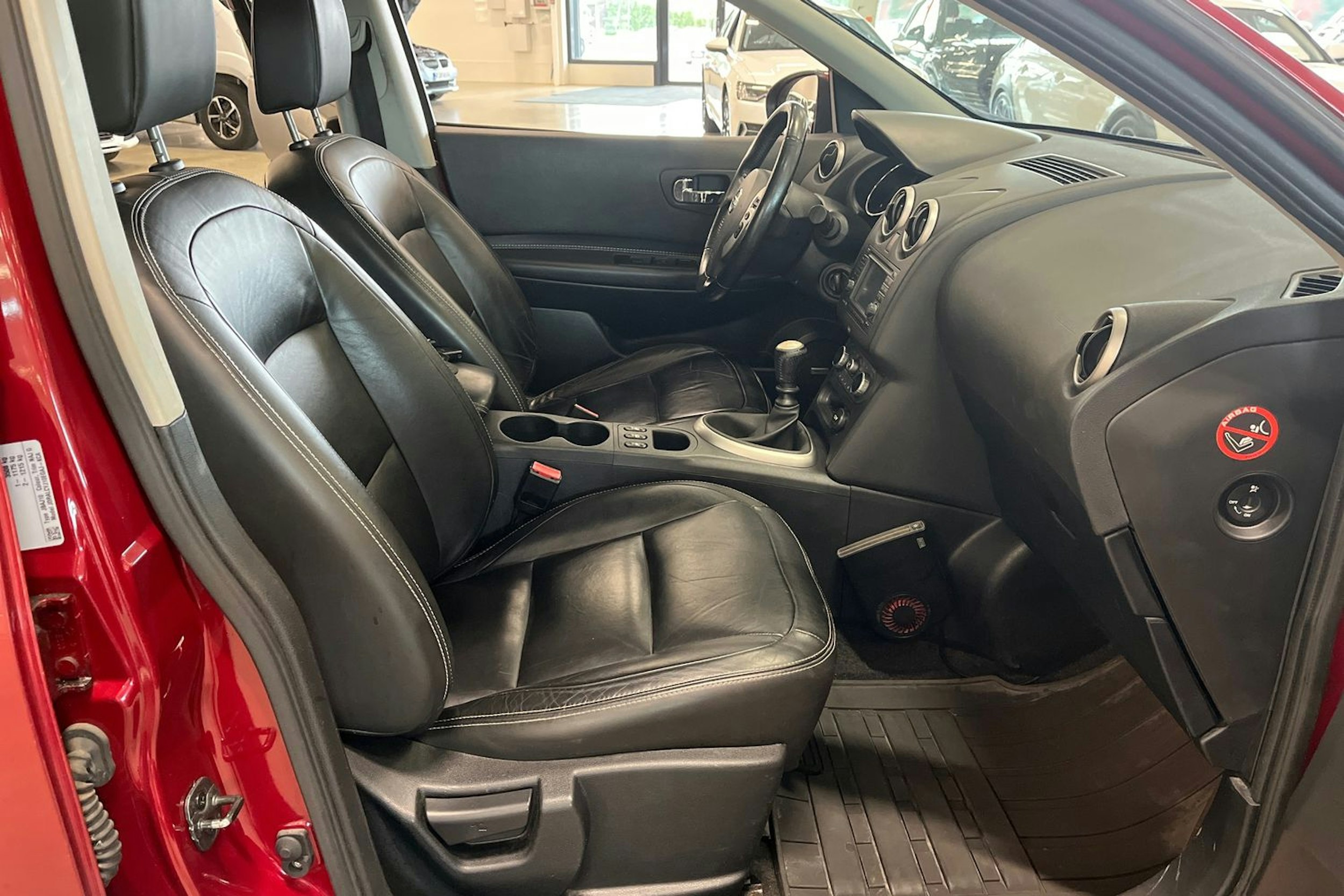 punainen Nissan Qashqai+2 2014 kuva 12.
