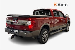 punainen Nissan Titan 2017 kuva 2.