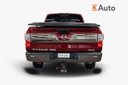 punainen Nissan Titan 2017 kuva 3.