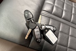 punainen Nissan Titan 2017 kuva 25.