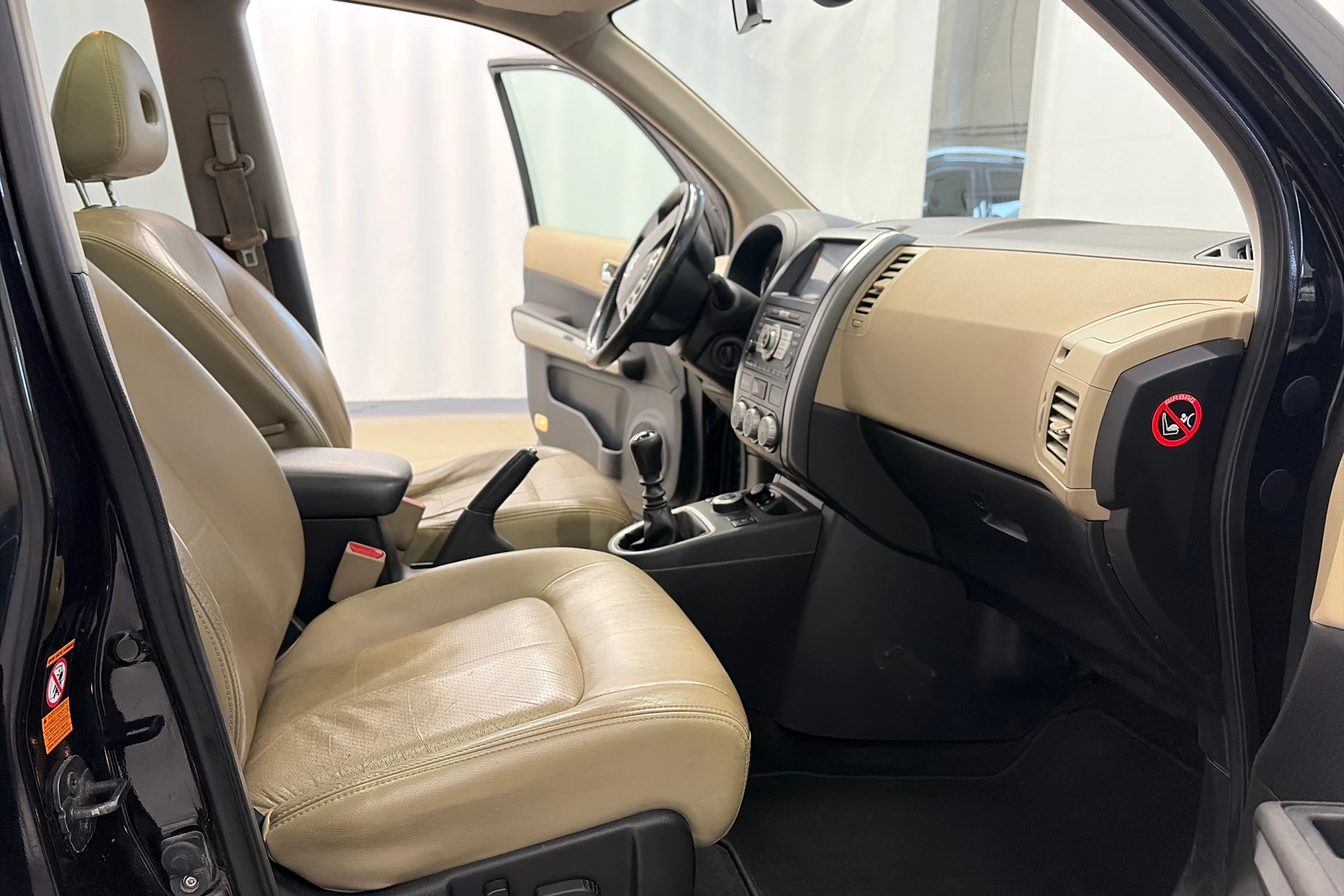 musta Nissan X-Trail 2007 kuva 16.