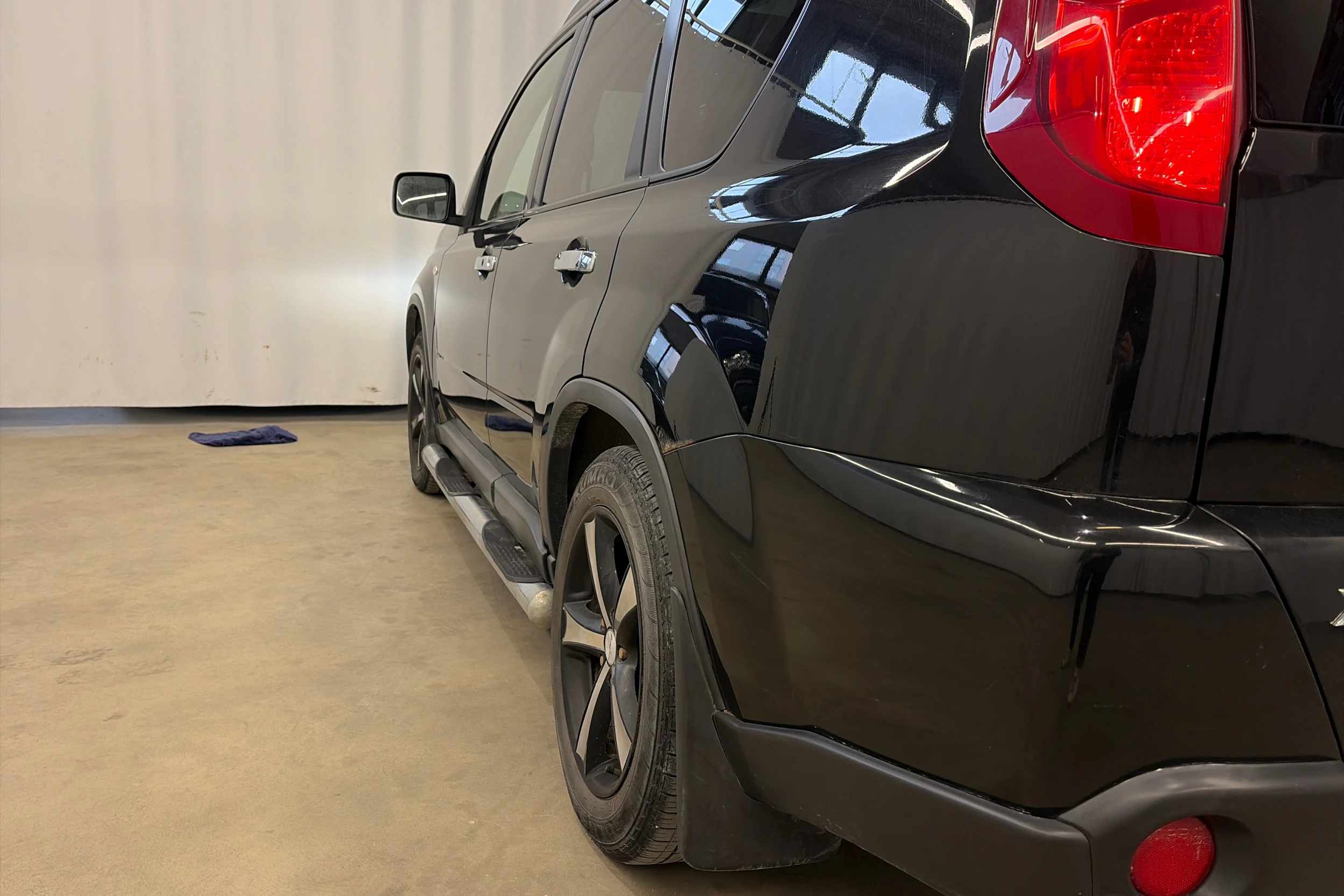 musta Nissan X-Trail 2007 kuva 25.