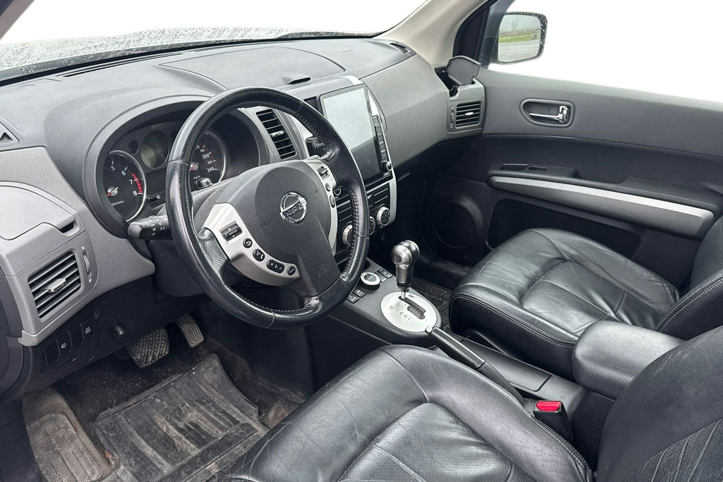 Hopea Nissan X-TRAIL 2007 kuva 3.