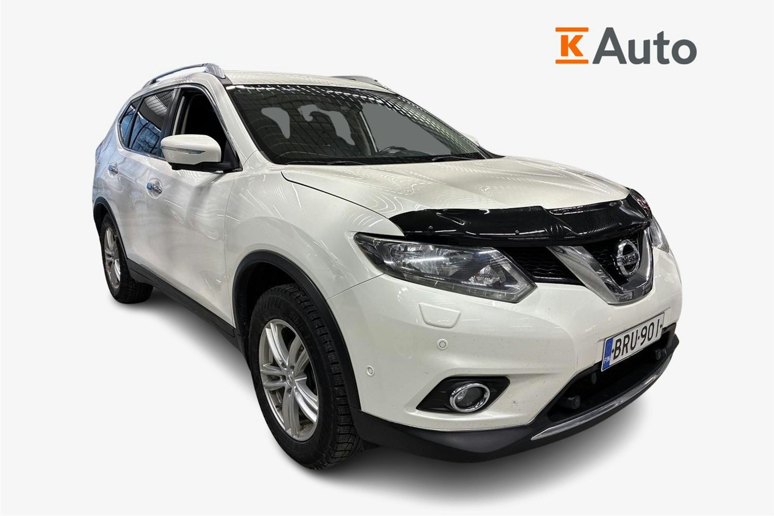 valkoinen Nissan X-Trail 2014 kuva 1.