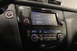 valkoinen Nissan X-Trail 2014 kuva 18.