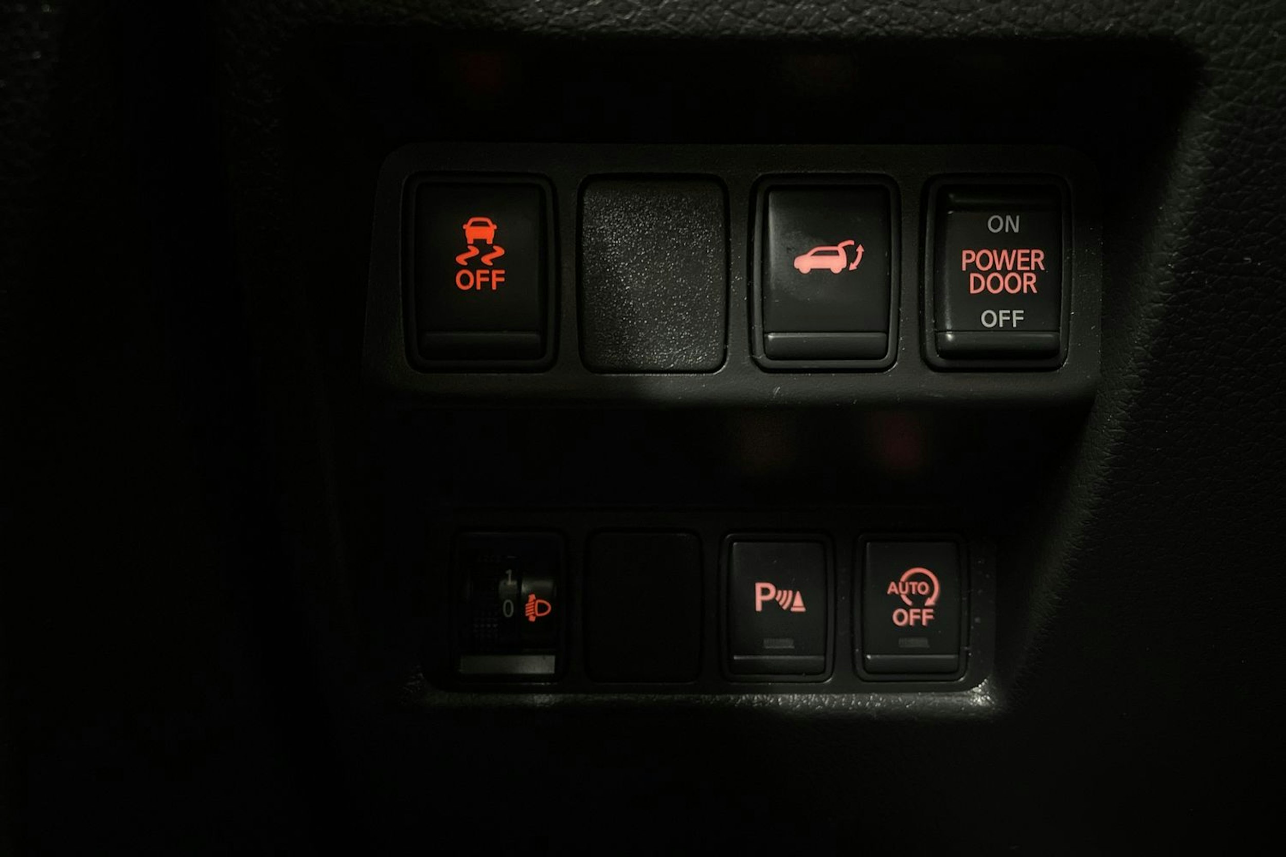 valkoinen Nissan X-Trail 2014 kuva 23.