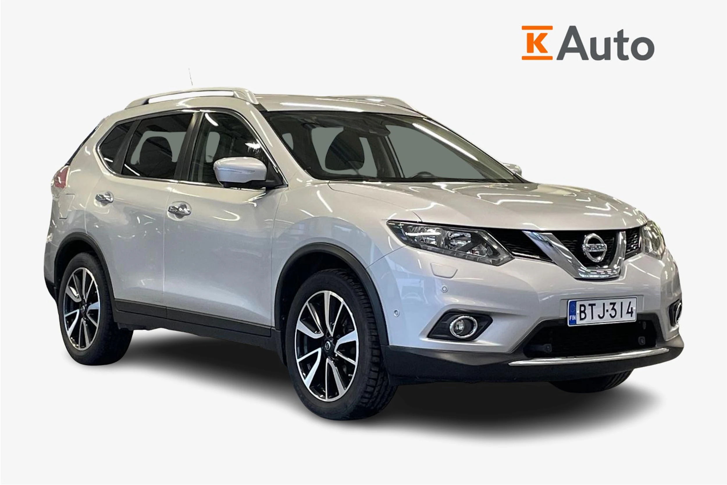 Hopea Nissan X-TRAIL 2015 kuva 1.
