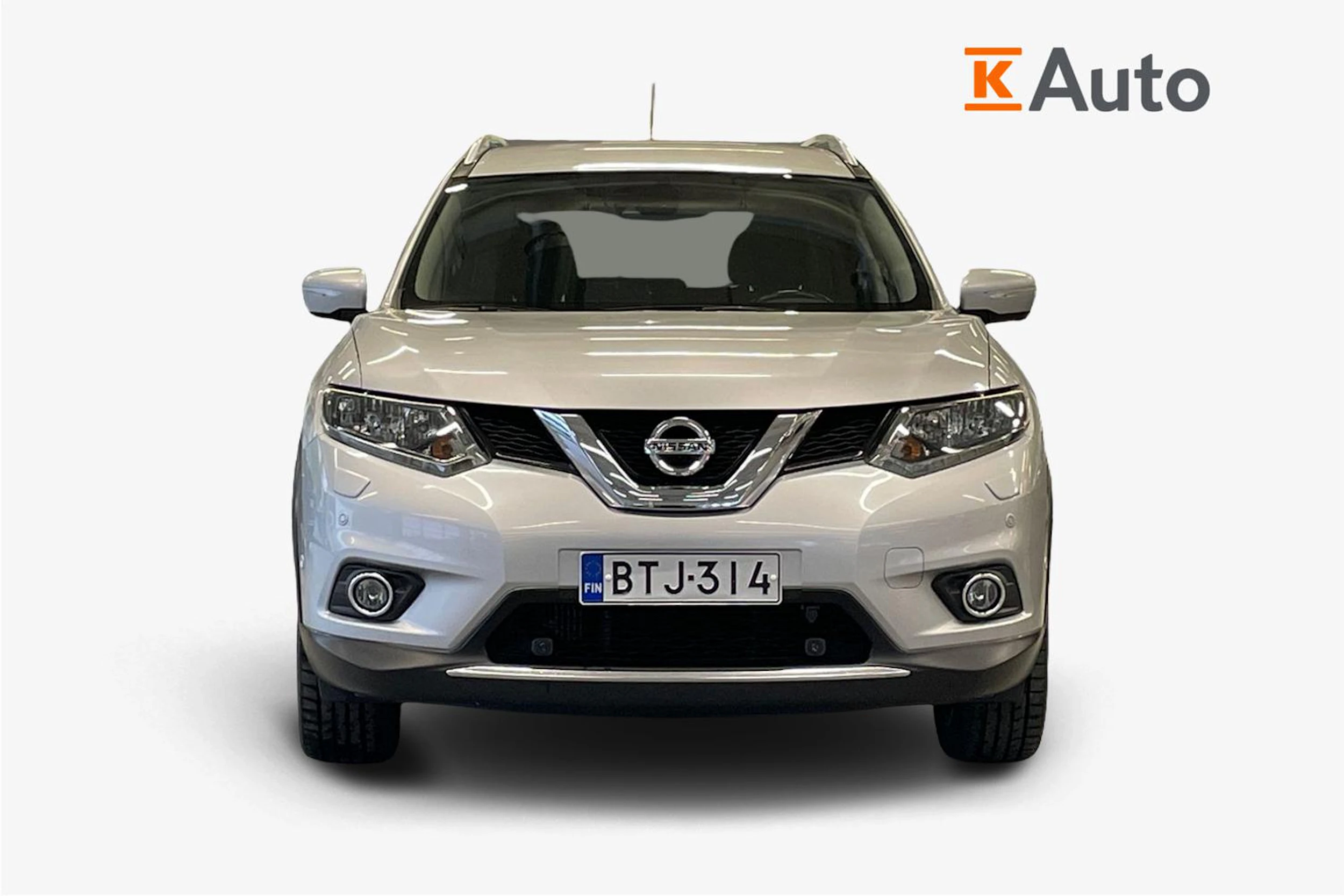 Hopea Nissan X-TRAIL 2015 kuva 4.