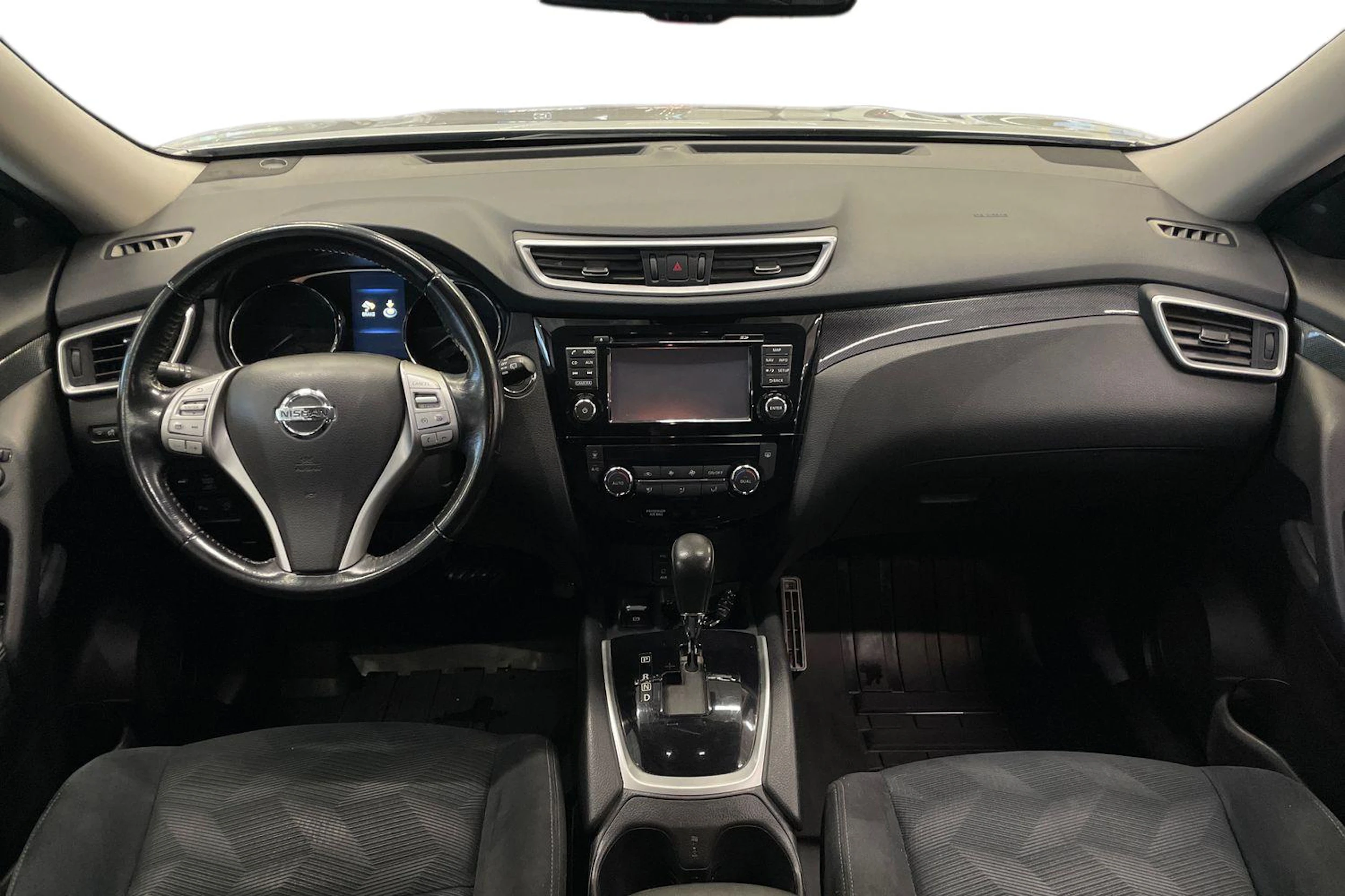 Hopea Nissan X-TRAIL 2015 kuva 7.