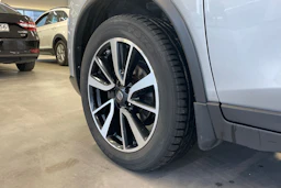 Hopea Nissan X-TRAIL 2015 kuva 10.