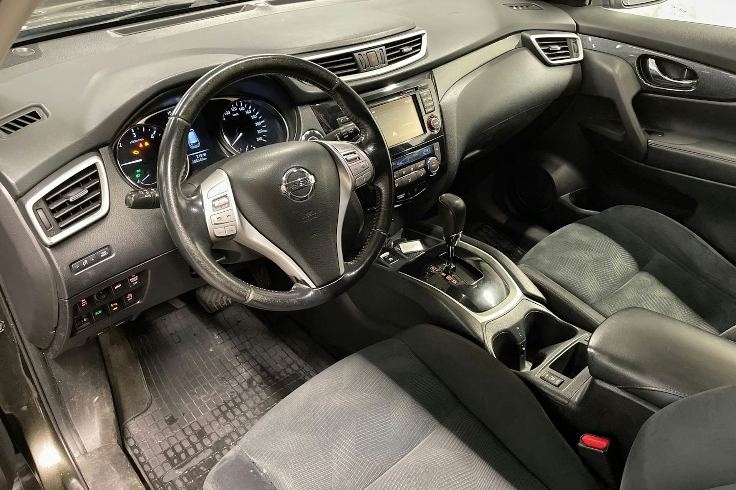vihreä Nissan X-Trail 2016 kuva 7.
