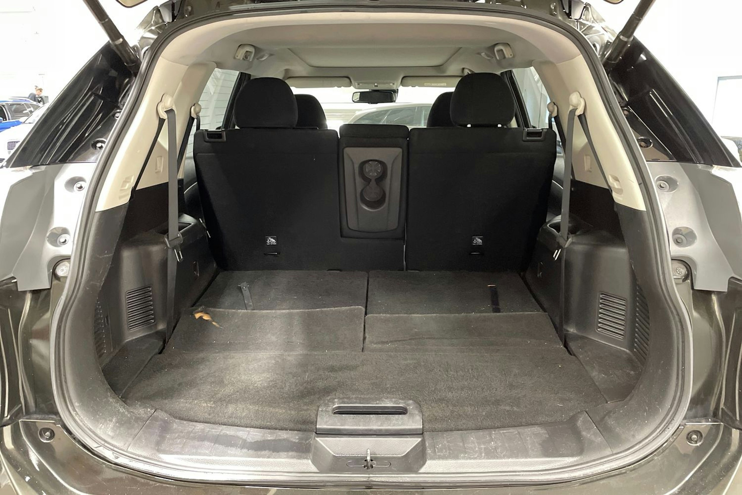 vihreä Nissan X-Trail 2016 kuva 15.