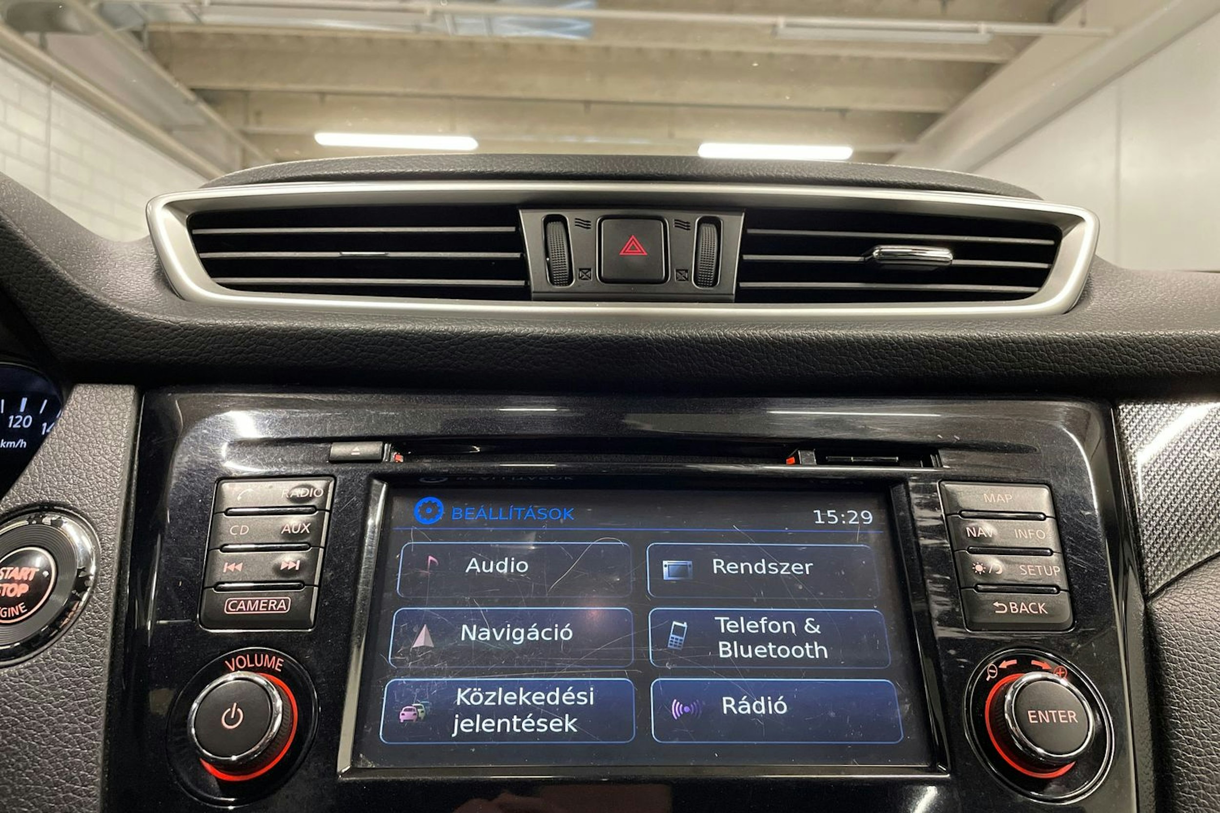 vihreä Nissan X-Trail 2016 kuva 19.