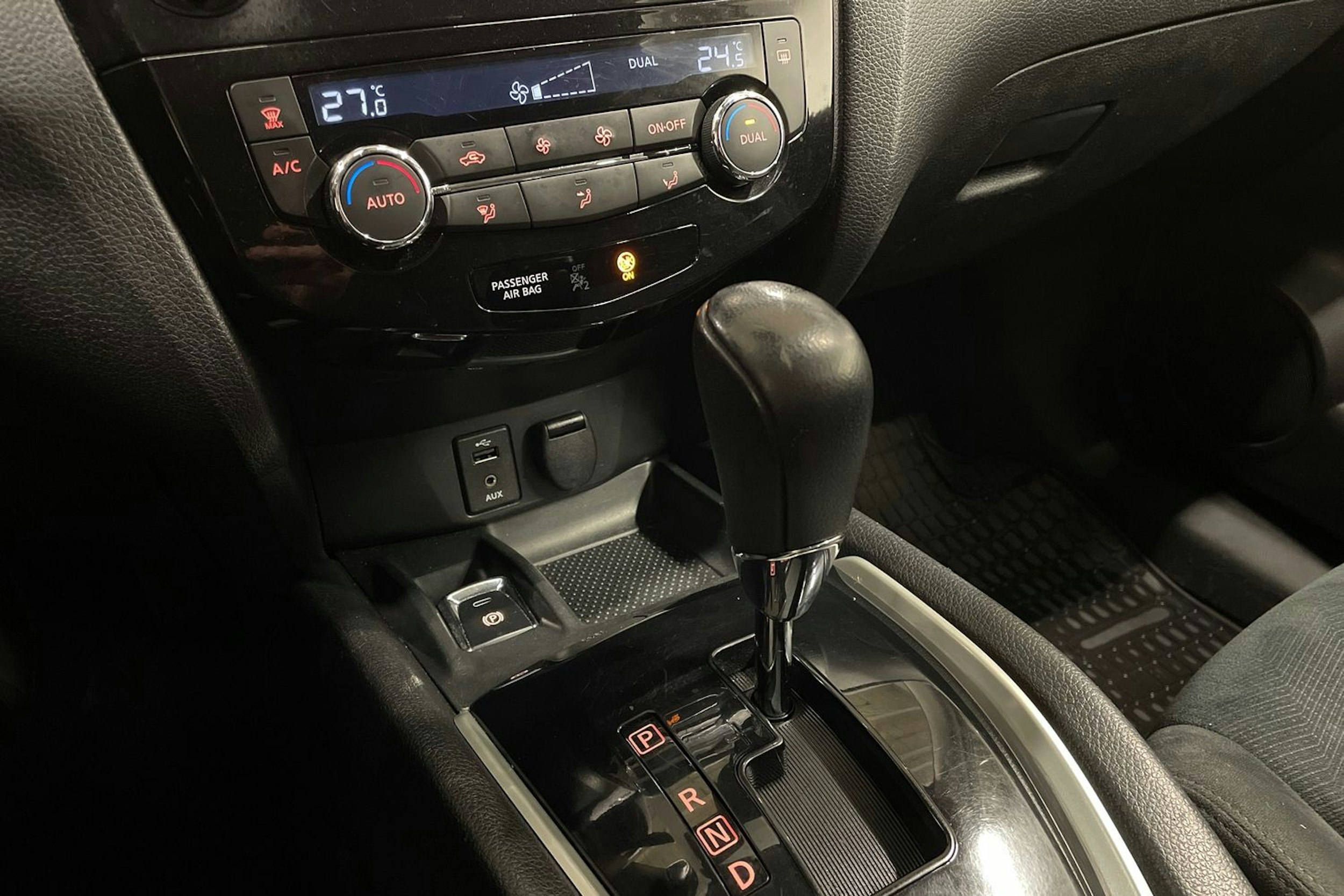 vihreä Nissan X-Trail 2016 kuva 20.