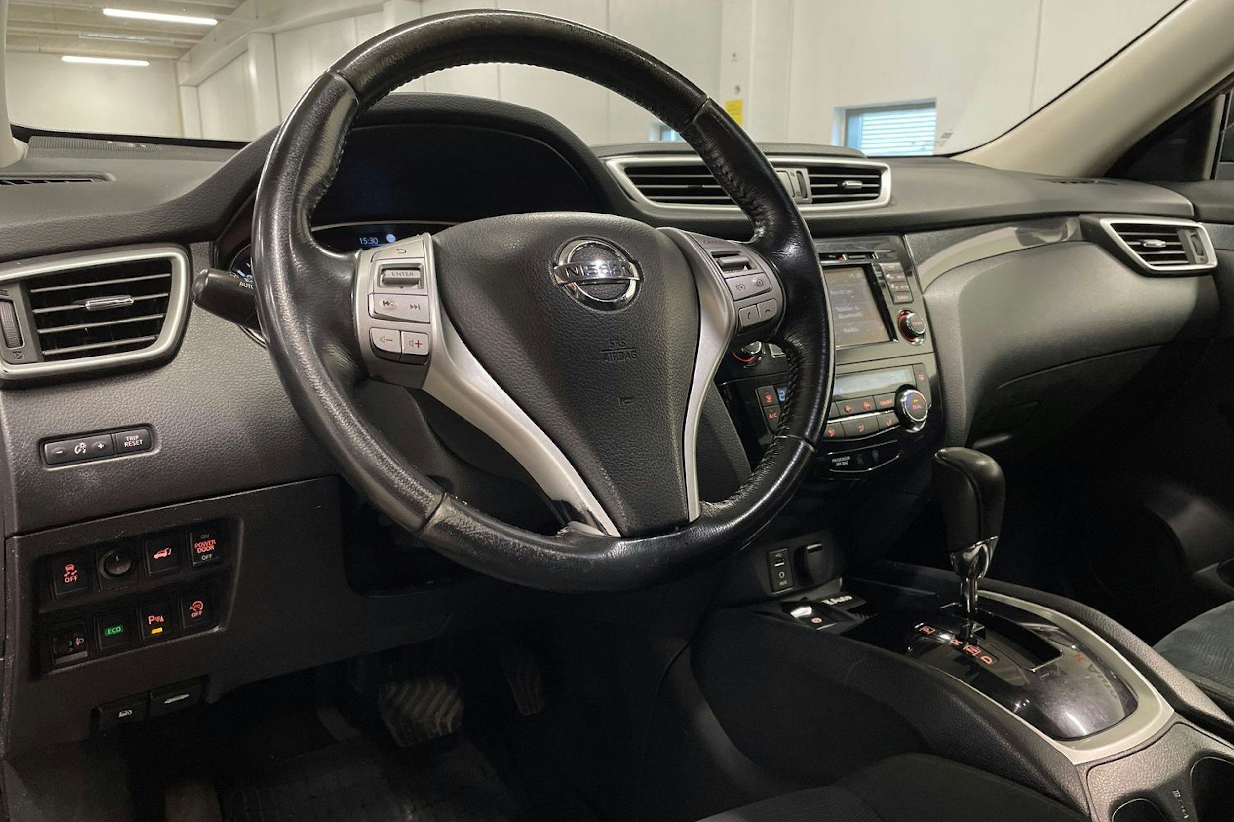 vihreä Nissan X-Trail 2016 kuva 26.
