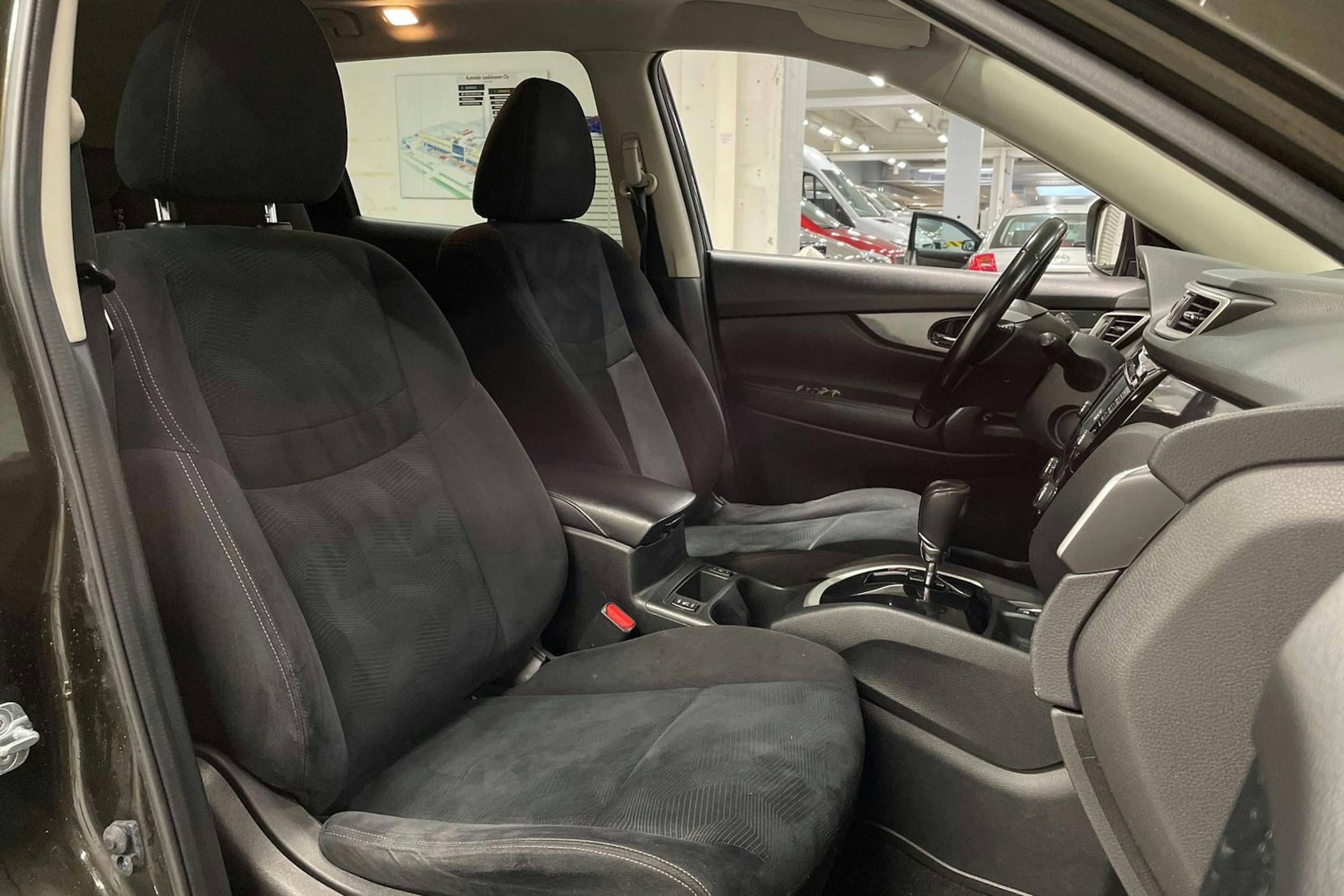 vihreä Nissan X-Trail 2016 kuva 27.