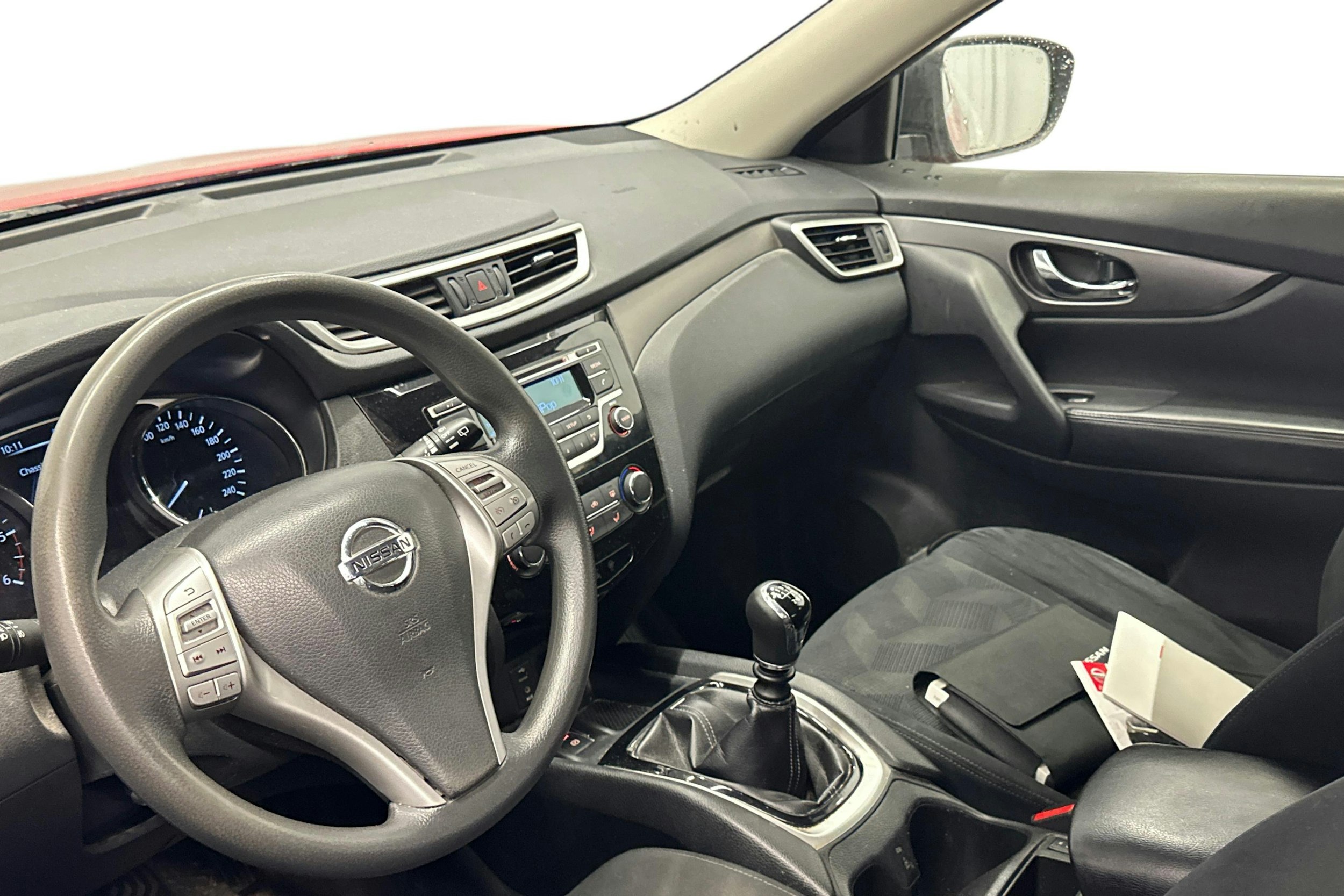 punainen Nissan X-Trail 2016 kuva 3.