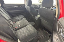 punainen Nissan X-Trail 2016 kuva 11.