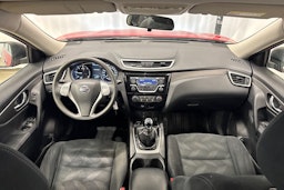 punainen Nissan X-Trail 2016 kuva 14.