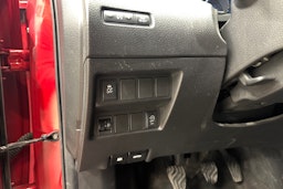 punainen Nissan X-Trail 2016 kuva 16.