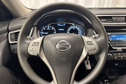 punainen Nissan X-Trail 2016 kuva 21.