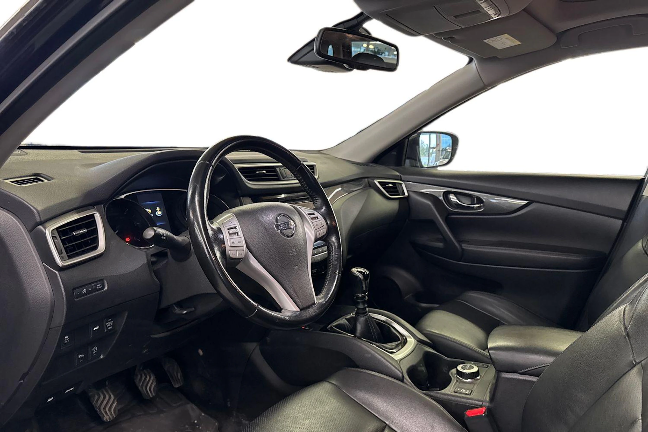 musta Nissan X-TRAIL 2016 kuva 3.
