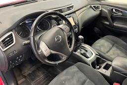 punainen Nissan X-Trail 2017 kuva 6.