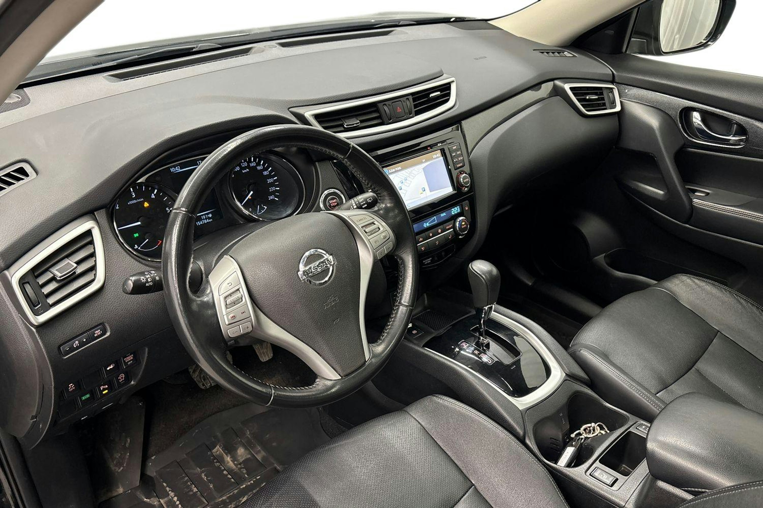 musta Nissan X-Trail 2017 kuva 7.