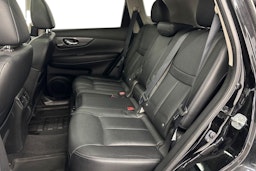 musta Nissan X-Trail 2017 kuva 10.