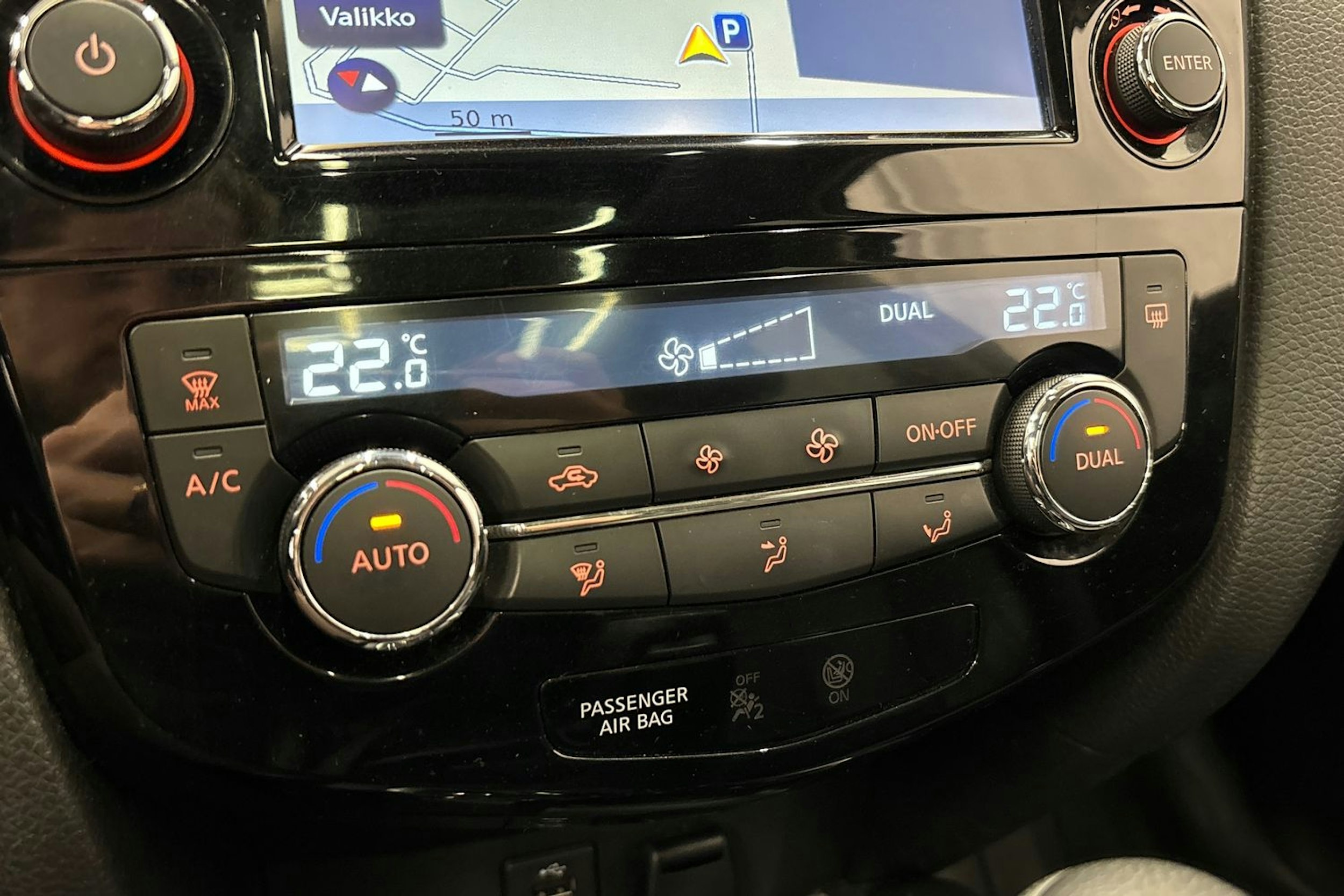 musta Nissan X-Trail 2017 kuva 26.