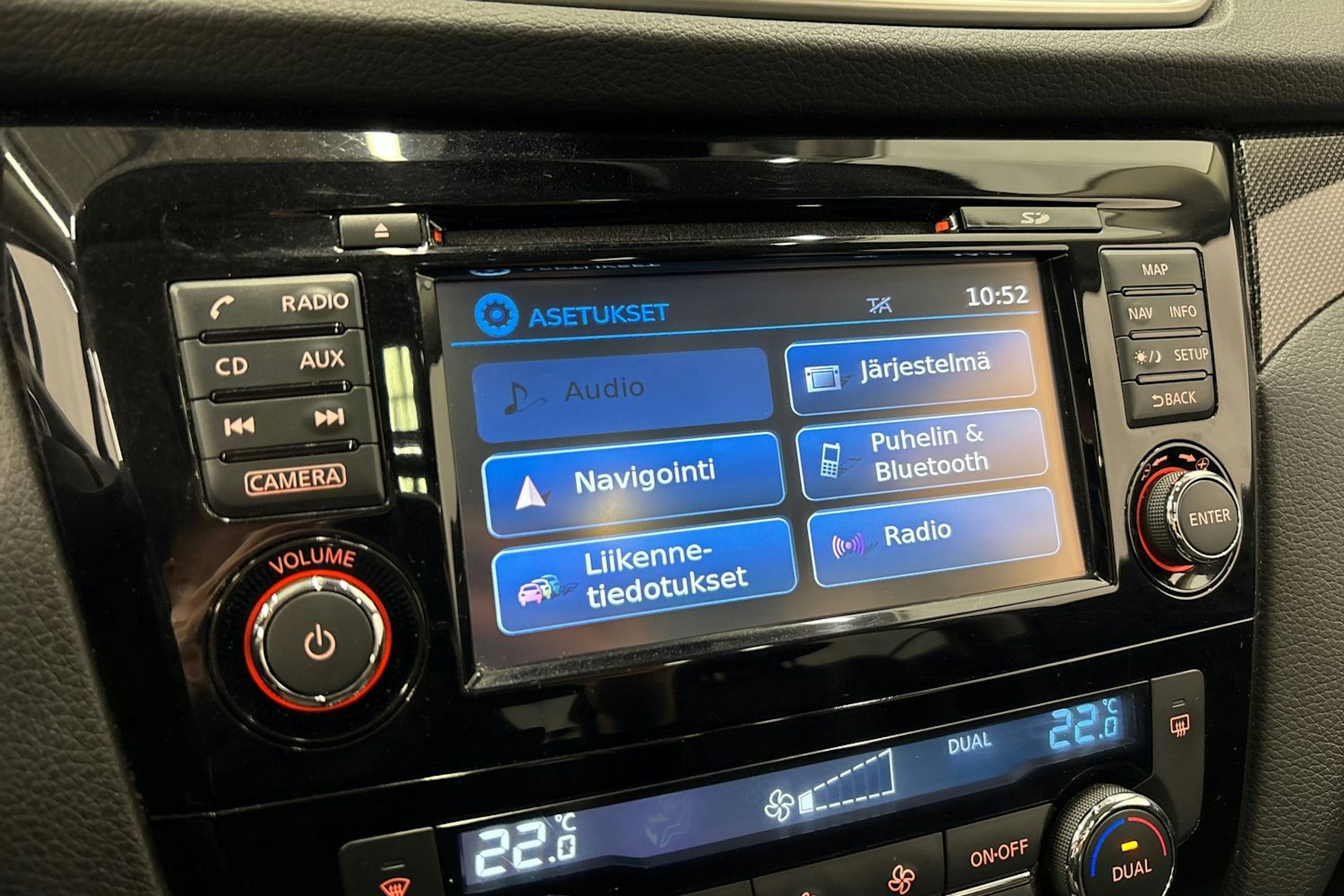 musta Nissan X-Trail 2017 kuva 27.