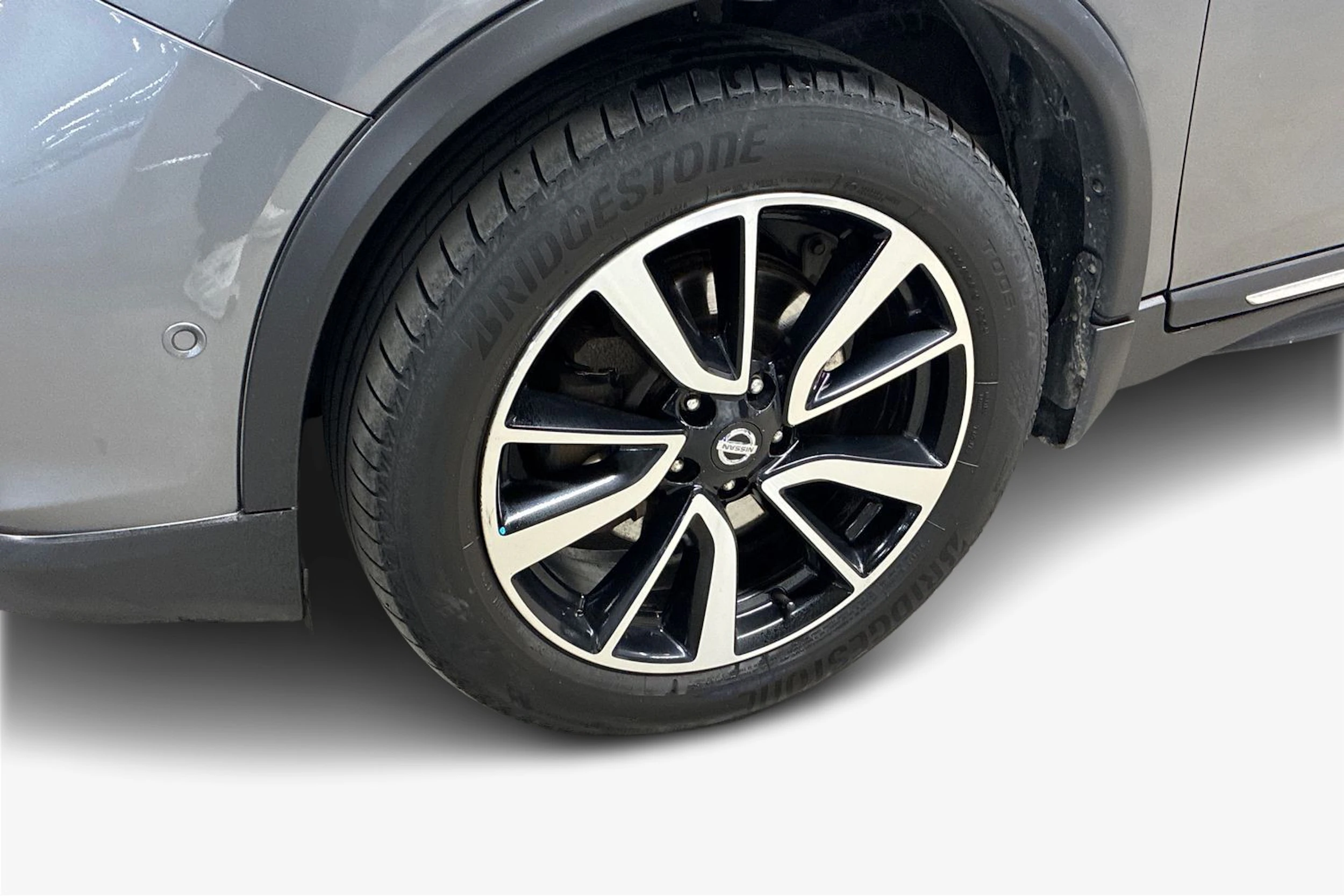 harmaa Nissan X-Trail 2017 kuva 9.