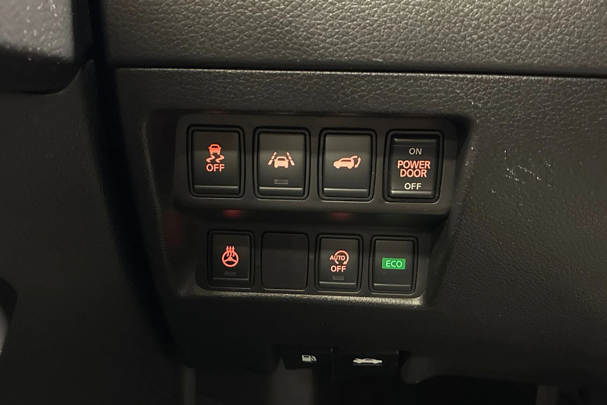 harmaa Nissan X-Trail 2017 kuva 16.