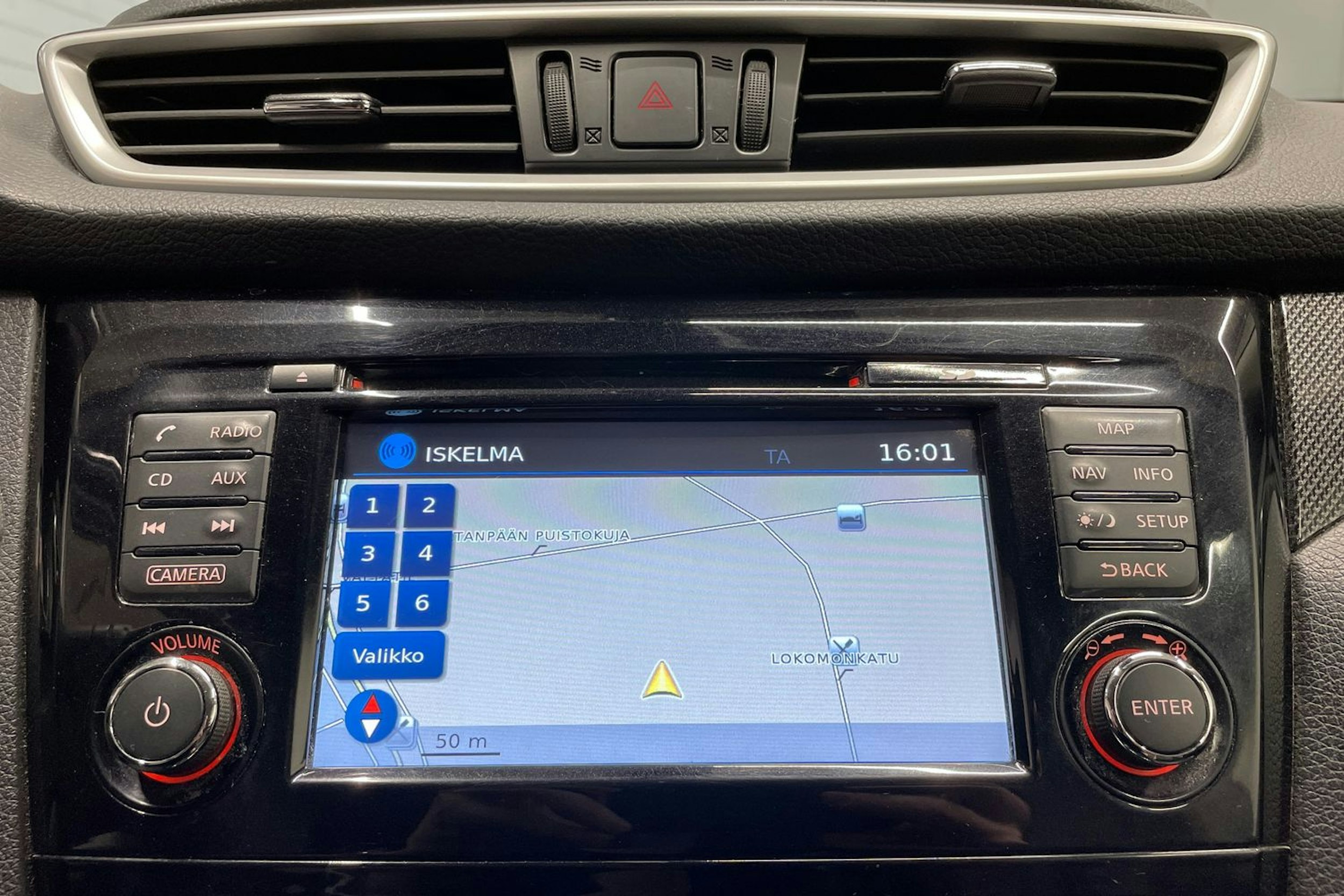 harmaa Nissan X-Trail 2017 kuva 17.