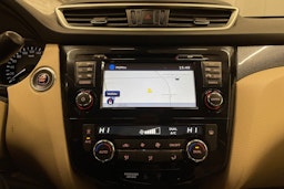 oranssi Nissan X-Trail 2017 kuva 17.