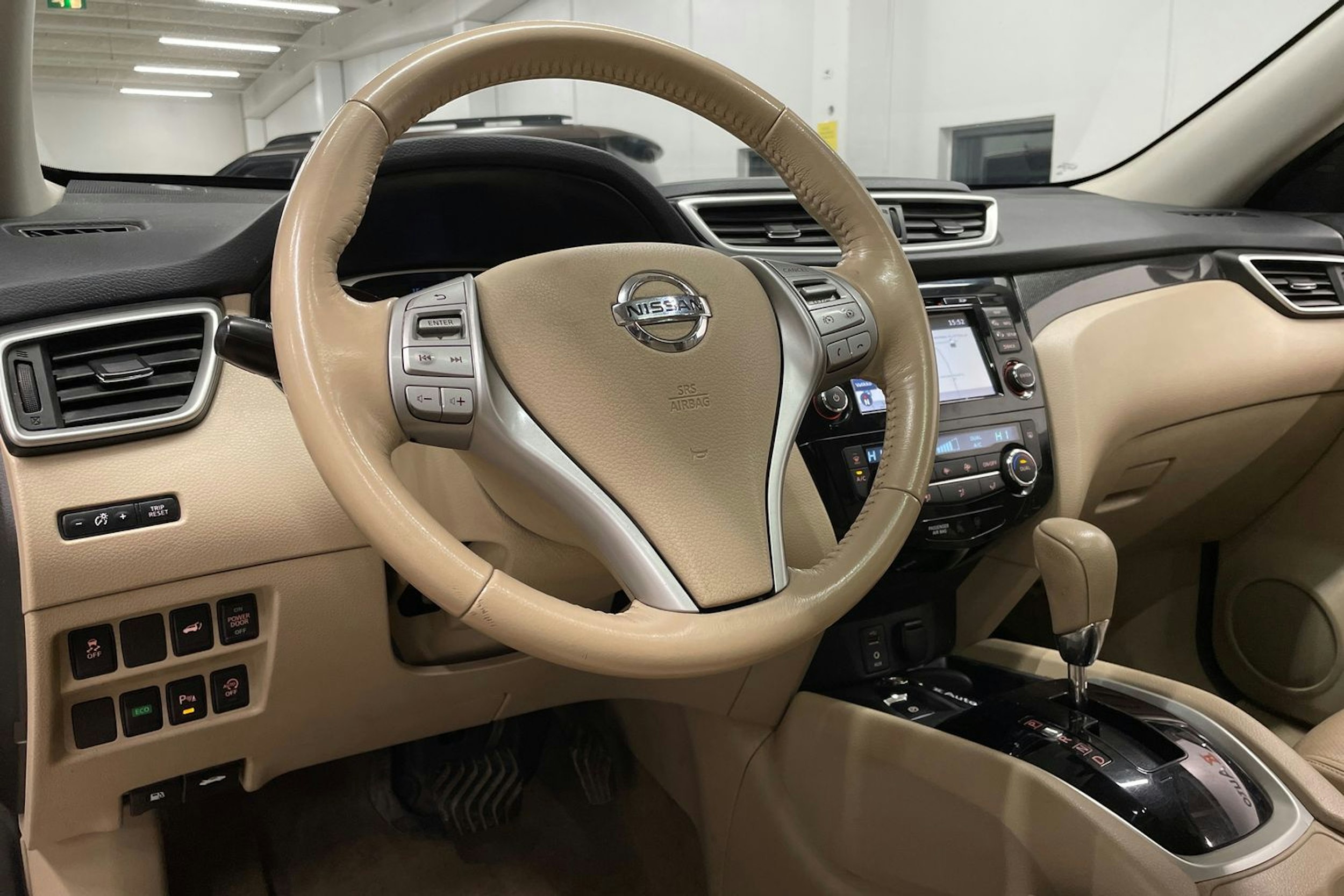 oranssi Nissan X-Trail 2017 kuva 31.